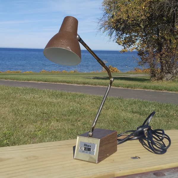 Vintage Lamp Adjustable Compact Portable Diax Hi Lo Desk Lamp Student Lamp Retro Mid Century Folding Lamp