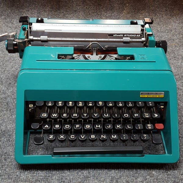 FREE SHIPPING 1969 Olivette Underwood Studio 54 Portable Typewriter Good Working Condition