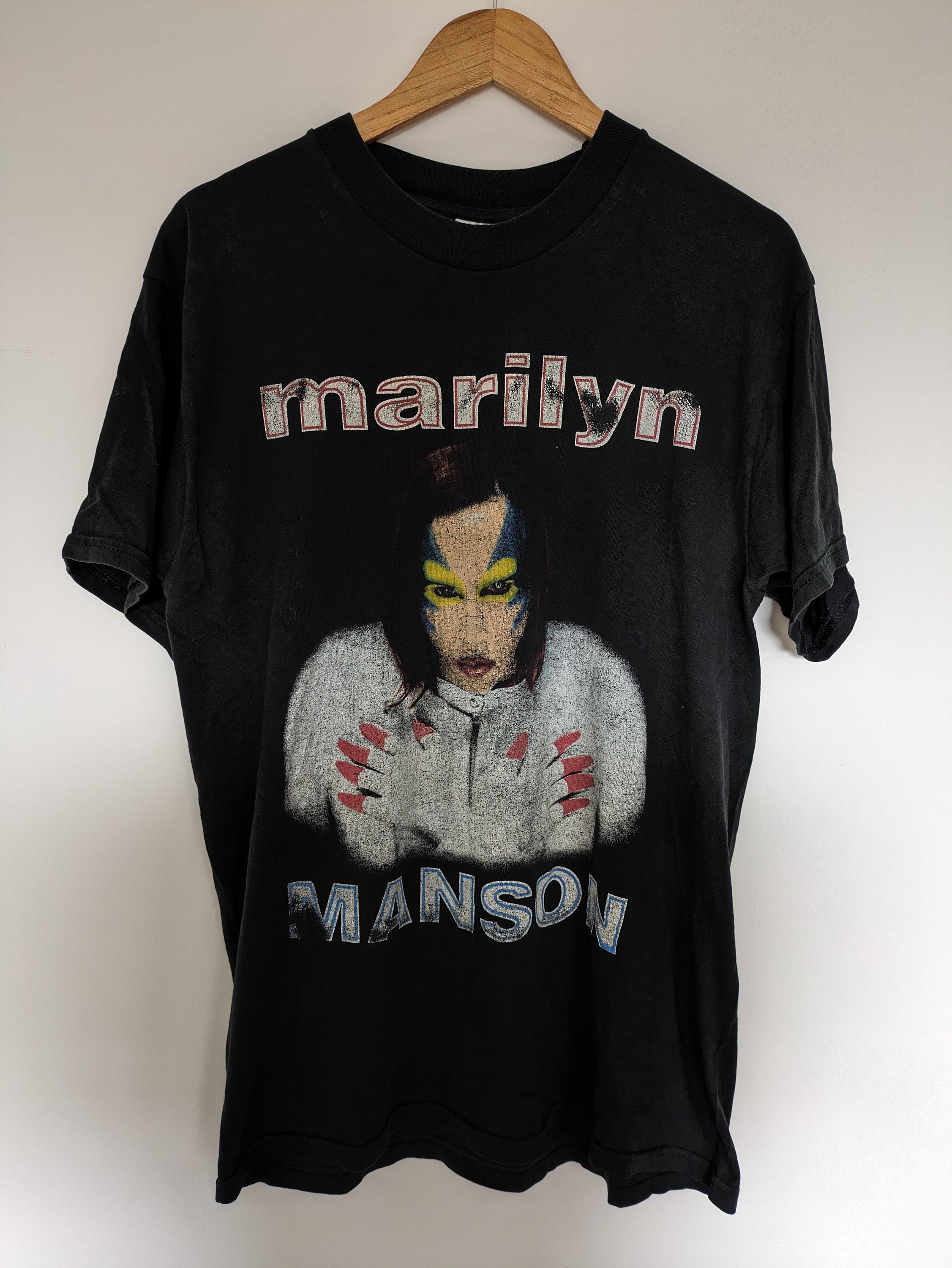 【非売品！レア‼︎】映画man-hole CLUB-M Tシャツ 非売品！レア‼︎】映画man-hole CLUB-M Tシャツ - メルカリ