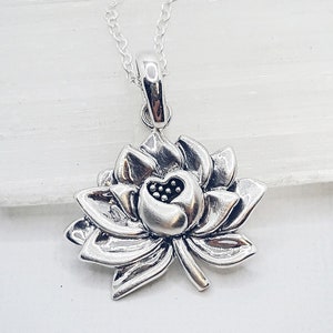 Sterling Silver Lotus Pendant Necklace: Realistic Waterlily Charm