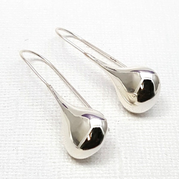 Silver teardrop earrings. Sterling puff earrings. Modern teardrop earrings. Puffy teardrop earrings. Puffy earrings. Matte puff earrings