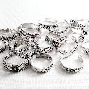 Adjustable Sterling Silver Toe Ring: Celtic Knot, Beach Jewelry, pinkie ring