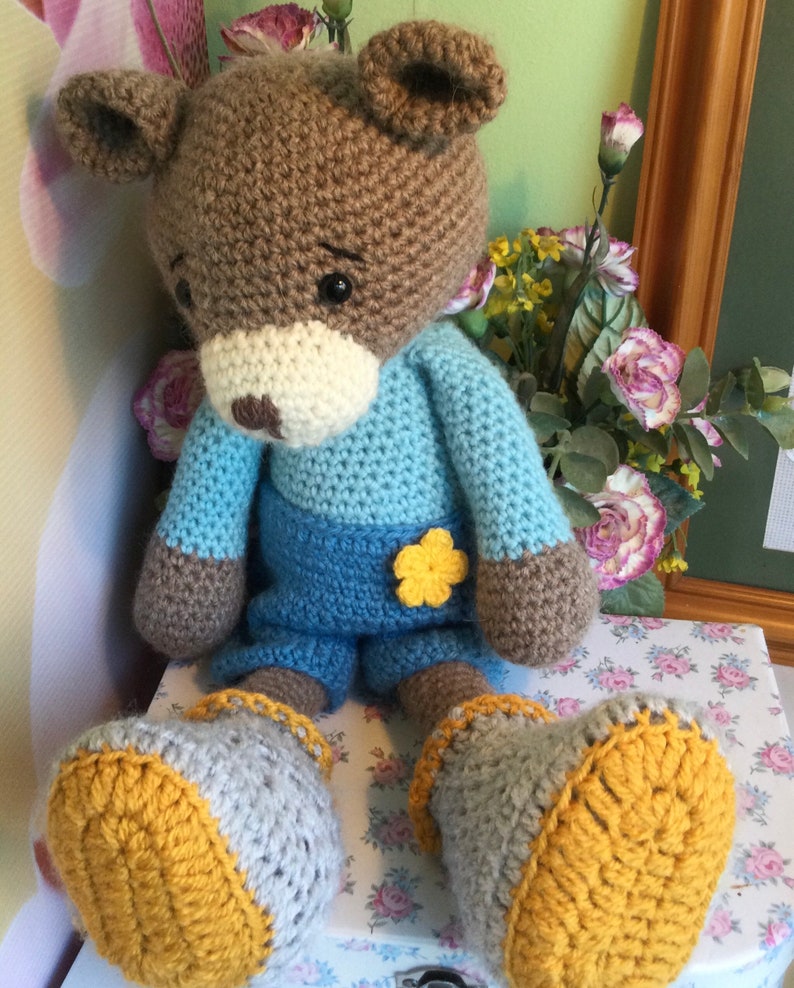 Crocheted, Amigurumi, collectible bear image 4