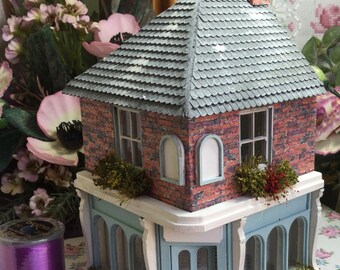 1/48, Quarter scale ,Shop, dolls house, miniature.