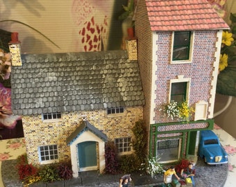 1:76, Handmade, Traditional English houses, set of two, miniature, diorama with light.