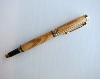 Olive Wooden Fountain Pen & Extra Virgin Olive Oil