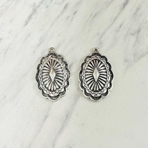 Ornate Oval Concho Charm-Antique Silver Southwestern Jewelry Finding-Set of 2