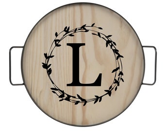 Monograma personalizado 12 "Bandeja redonda de madera y metal/Bandeja de servicio rústica/Bandeja de madera/Bandeja de metal con asas/Centro de comedor/Centro de mesa