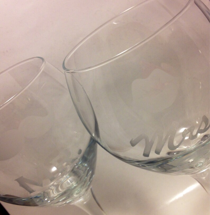 Personalized Mr. and Mrs. Wine glasses Etsy