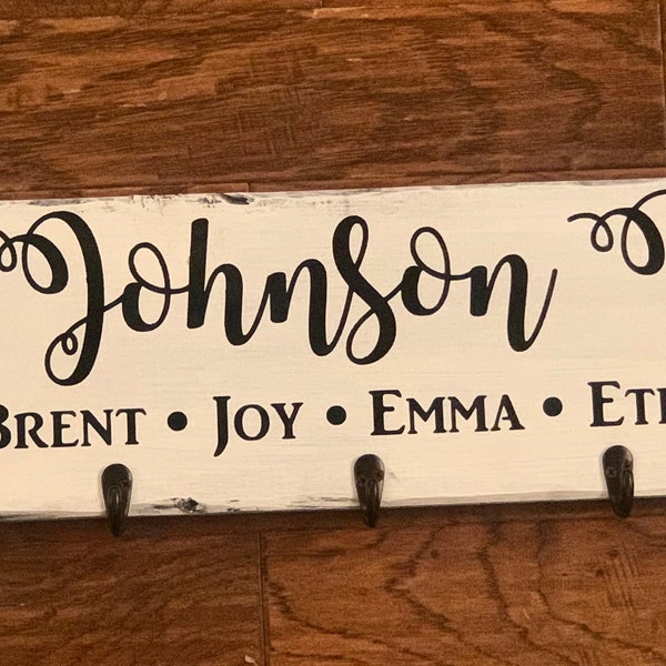 Personalized Family Coat Rack|Coat Hanger|Distressed Entry Way Sign|Wall Coat Rack|Barnwood Coat Rack|Name Coat Hanger