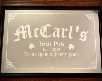 Benutzerdefinierter Irish Pub-Spiegel 24 × 36 ″ - Personalisierter geätzter Pub-Spiegel, großer Bar-Spiegel, Irish Pub-Dekor, individuell gravierter Spiegel in Rahmenauswahl