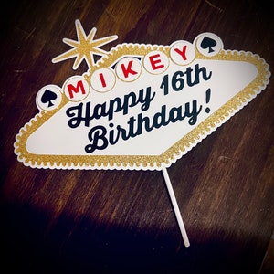 Topper de pastel de Las Vegas hecho a mano o estacas de pieza central/máquina tragamonedas/Las Vegas/Cumpleaños del casino/Vegas Sweet 16
