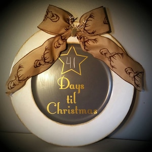 Christmas Chalkboard Sleeps &#39;Til or Days &#39;Til Countdown Charger Plates