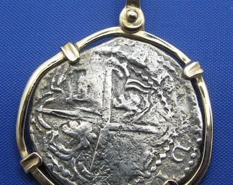 4 Reale Shipwreck Pirate Coin Treasure Cobb Replica inside 14k Solid Gold Bezel Pendant