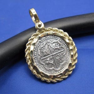 Sterling Silver Atocha Shipwreck Coin Reproduction in Handcrafted 14k Yellow Gold Bezel with Rope and Diamond Cut Design (Nautical Pendant)