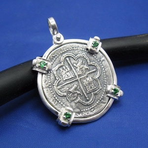 Sterling Silver Round &quot;4 Reale&quot; Reproduction Spanish Atocha Shipwreck Pirate Coin Pendant with Green Stone Emerald Bezel