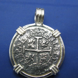 Sterling Silver Replica Pirate Doubloon Atocha Shipwreck Coin Pendant With Barrel Bail