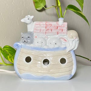 1989 Enesco Porcelain Noah&#39;s Ark Nursery Night Light