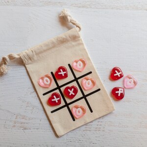 Valentine's Day Travel Kid's Tic Tac Toe Game with Carry Pouch | Great Valentines Day gift for kids, game to throw in busy bag