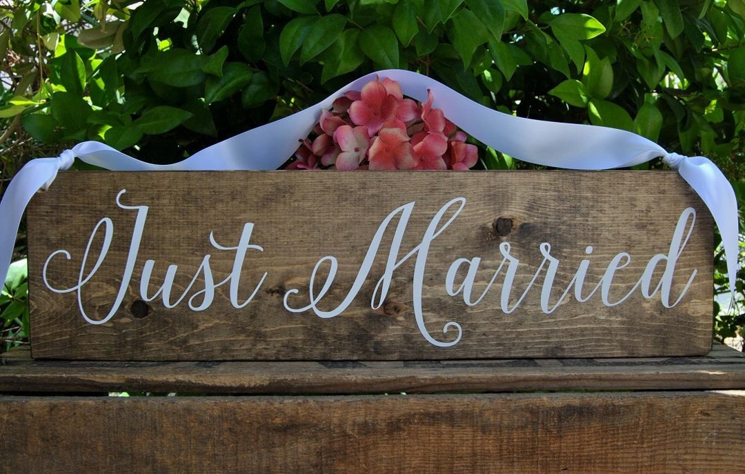 Just Married Sign, Happily Married Sign, Happily Maui'd, Just Maui'd ...