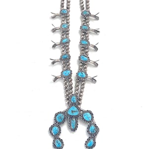 Collar vintage de plata de ley Navajo y turquesa Morenci con flor de calabaza, 205 gramos (N041)