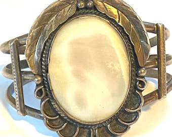 Vintage Sterling Silver & Mother of Pearl Cuff Bracelet, 61 Grams, Navajo Bracelet B032