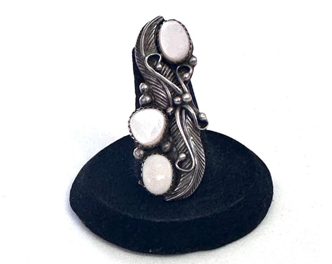 Vintage Sterling Silver Feather & Mother Of Pearl Ring, Elongated Design, Size 7 (A046)