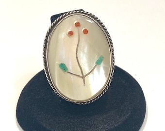 Size 6, Vintage Sterling Silver & Mother of Pearl Inlay Ring (Zuni) A176