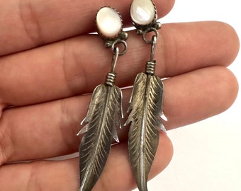 Vintage Southwest Sterling Silver & Mother of Pearl Earrings, Feather Design (E009)
