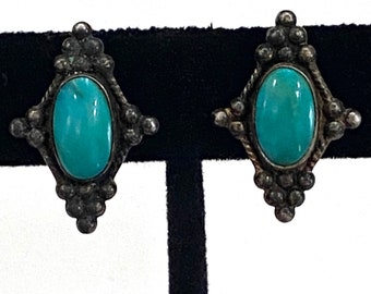 Old Vintage Turquoise Sterling Screw Back Earrings (E006)