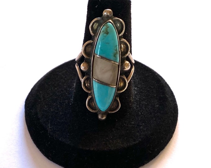 Size 7.5 Vintage Navajo Sterling Silver Turquoise & MOP Ring (A080)