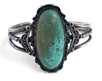 Vintage Native American Sterling Silver & Turquoise Cuff Bracelet Circa 1930s / 1940s (B002)