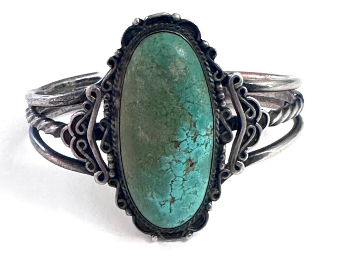 Vintage Native American Sterling Silver & Turquoise Cuff Bracelet Circa 1930s / 1940s (B002)