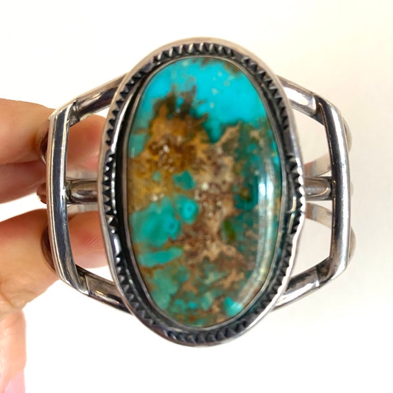 Detailed Vivid Vintage Native American Navajo Carico Lake Turquoise Sterling Silver Bracelet Detailed Vivid Vintage Native American Navajo Carico Lake Turquoise Sterling Silver Bracelet