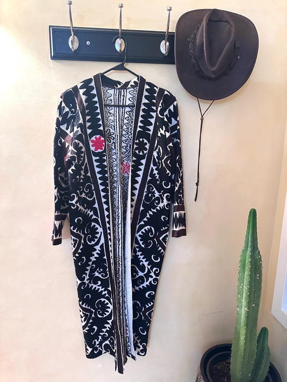 Suzani Vintage Fully Embroidered Kimono Size M