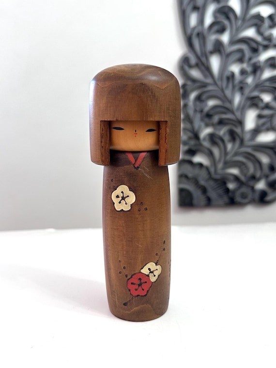 7'' Vintage Kokeshi Doll/ Japanese Traditional Art. Wooden Doll