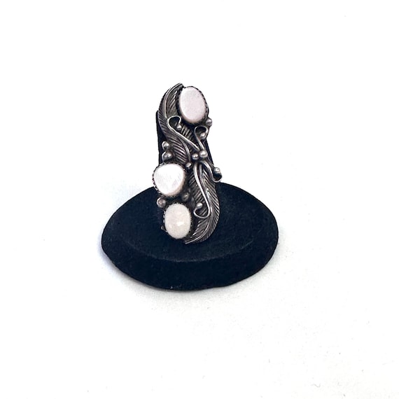 Vintage Sterling Silver Feather & Mother Of Pearl Ring, Elongated Design, Size 7 (A046)