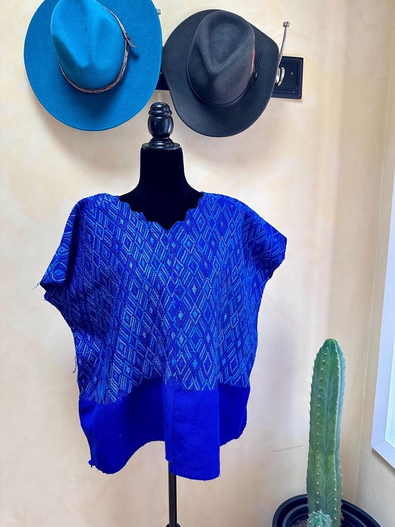 Vintage Guatemalan Poncho, Huipil Ceremonial Poncho, Vintage Handwoven Textiles