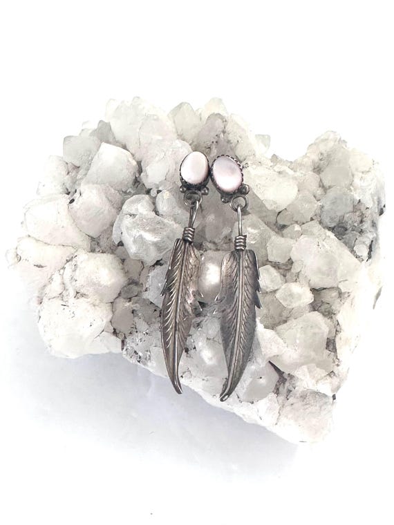 Vintage Southwest Sterling Silver & Mother of Pearl Earrings, Feather Design (E009)