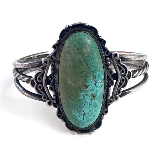 Vintage Native American Sterling Silver & Turquoise Cuff Bracelet Circa 1930s / 1940s (B002)