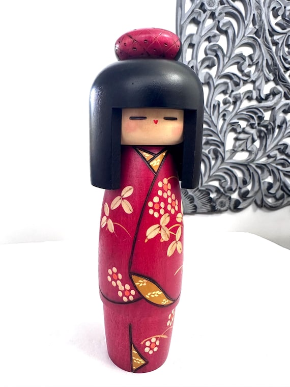 9'' Vintage Traditional Japanese Wooden Kokeshi Doll