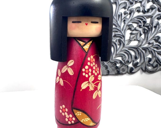 9'' Vintage Traditional Japanese Wooden Kokeshi Doll