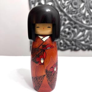 7.5インチ 卯三郎こけし人形 /日本美術 / 木彫りの女の子人形