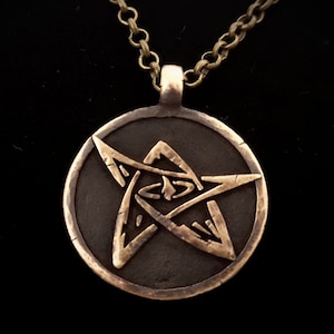 Mano martillada Lovecraft Elder Sign Cthulhu collar colgante amuleto joyería Brass