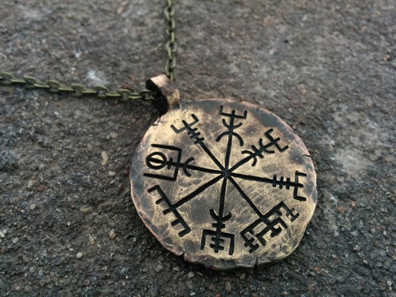 Vegvisir Necklace Viking Compass Traveler's Protective Pendant With Chain Viking Jewelry for Protection and Guidance 22 Inches long Chain