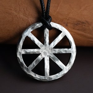 Collana con ciondolo a forma di Ichthys, Ichthus, ruota del sole, croce, ruota della vita, ruota a otto raggi, Dharma, vichingo, Dharmachakra