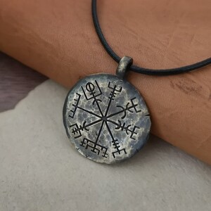 Viking Compass Vegvisir Norse Magical Symbol to Show Way - Etsy