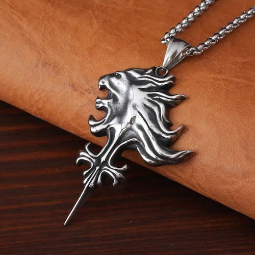 FINAL FANTASY VIII シルバーネックレス Final Fantasy VIII Large Squall Leonhart Griever Necklace Sterling