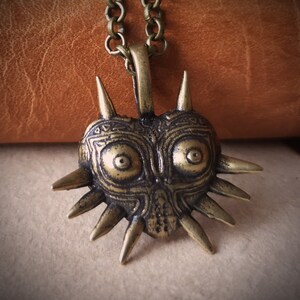 Majora's Mask Necklace Pendant Jewelry Legend Breath of the Wild Majora ...