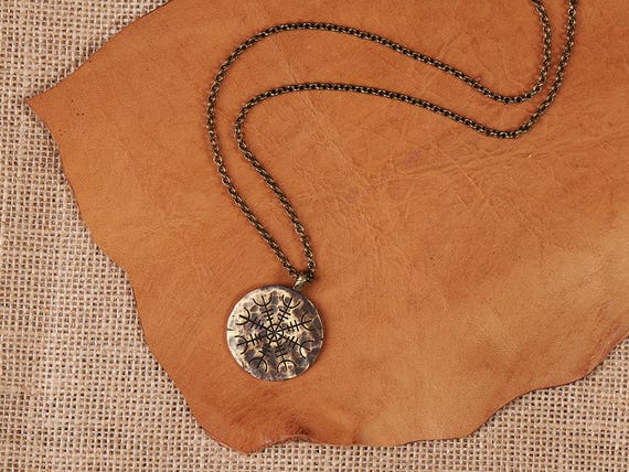 Viking Protection Pendant Aegishjalmur Helm of Awe Necklace Norse